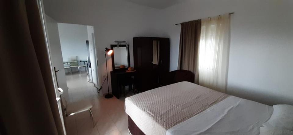 Thea Apartment Agia Marina Extérieur photo