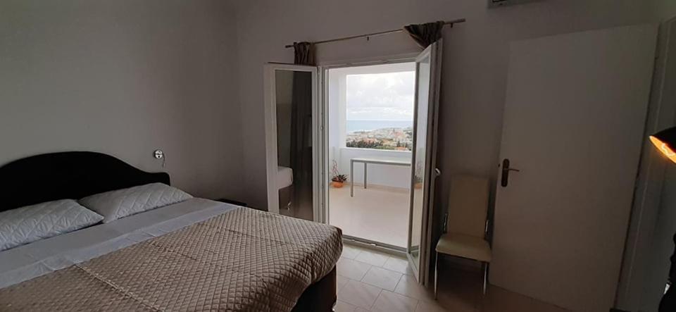 Thea Apartment Agia Marina Extérieur photo