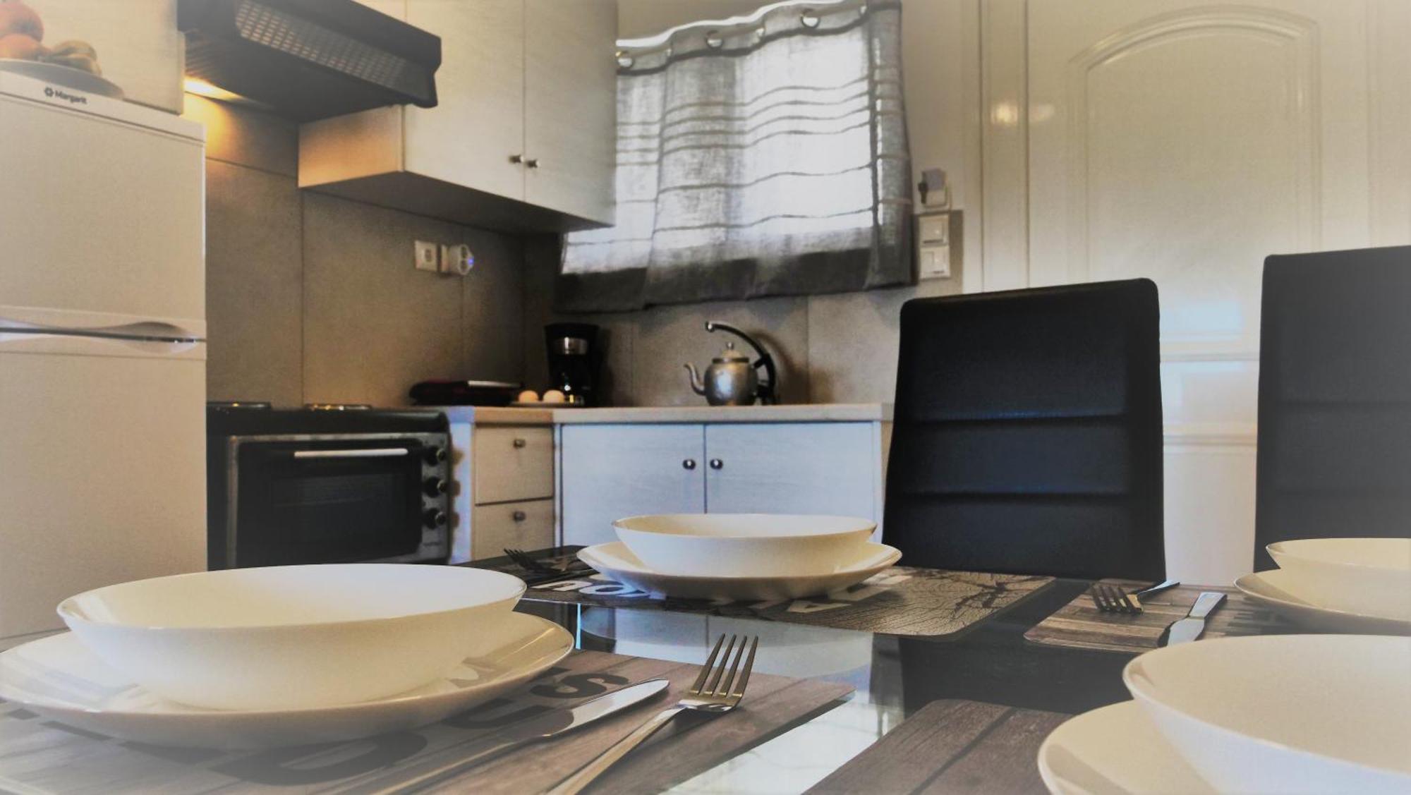 Thea Apartment Agia Marina Extérieur photo