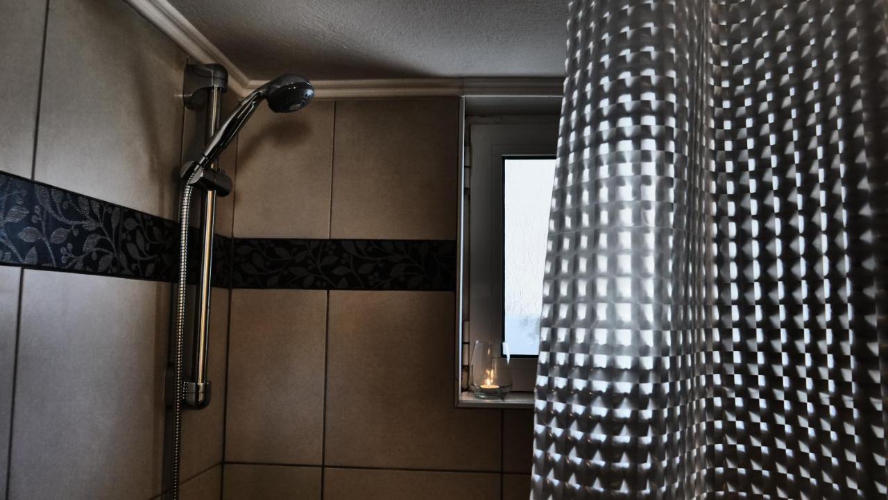 Thea Apartment Agia Marina Extérieur photo